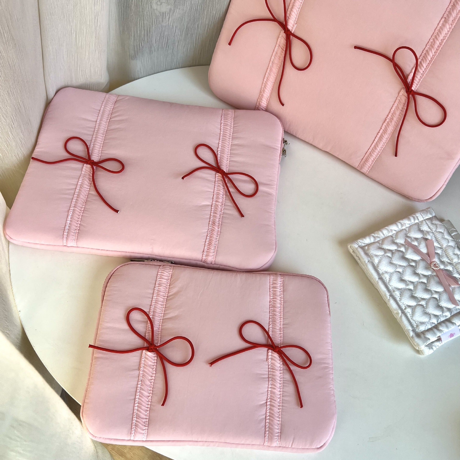 Elastic Lace Bow Tablet-Laptop Sleeve